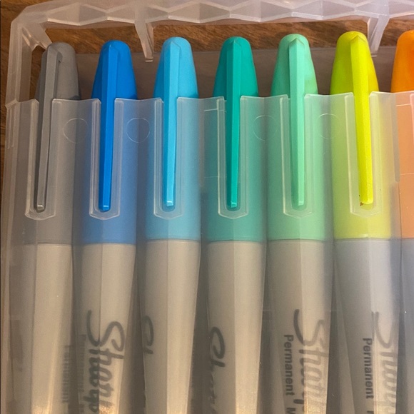 Sharpie Permanent Marker Set - 23 Markers - Never Opened - Picture 3 of 12